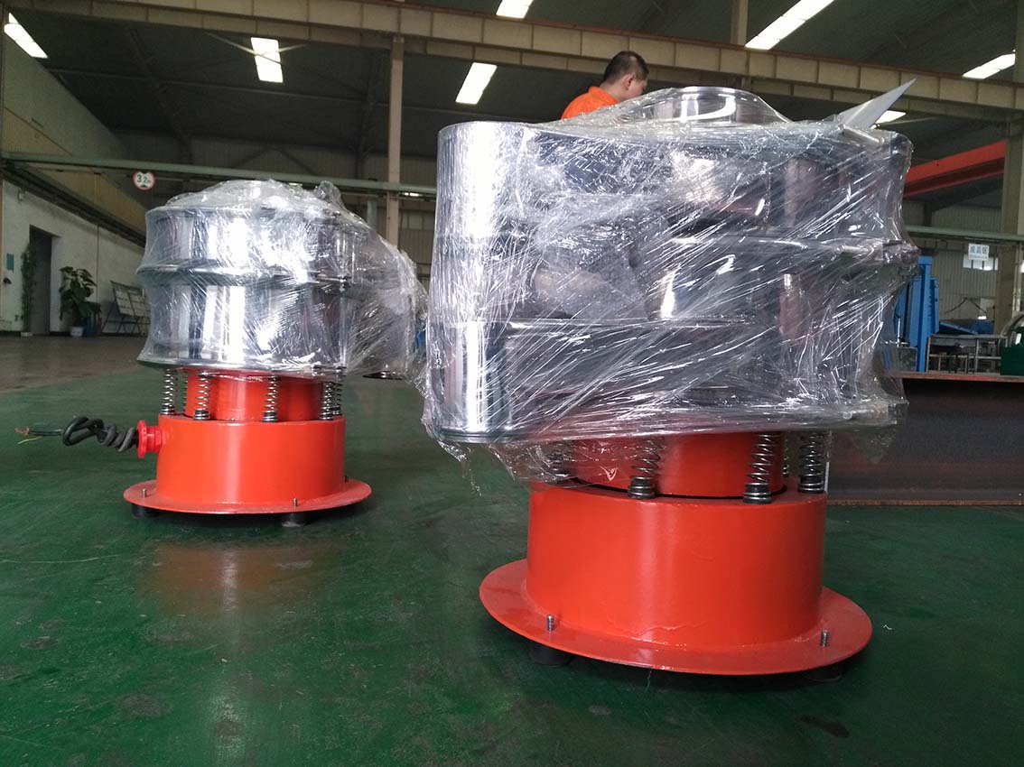 <發貨通知>河北保定客戶預定的400旋振篩已經發貨